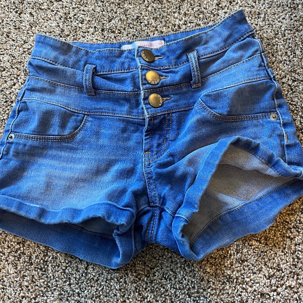 High wasted shorts